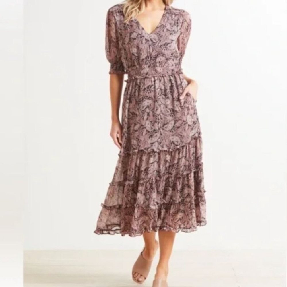 Evereve Roan + Ryan Elsa Chiffon Floral Midi Dress in Pink & Gray